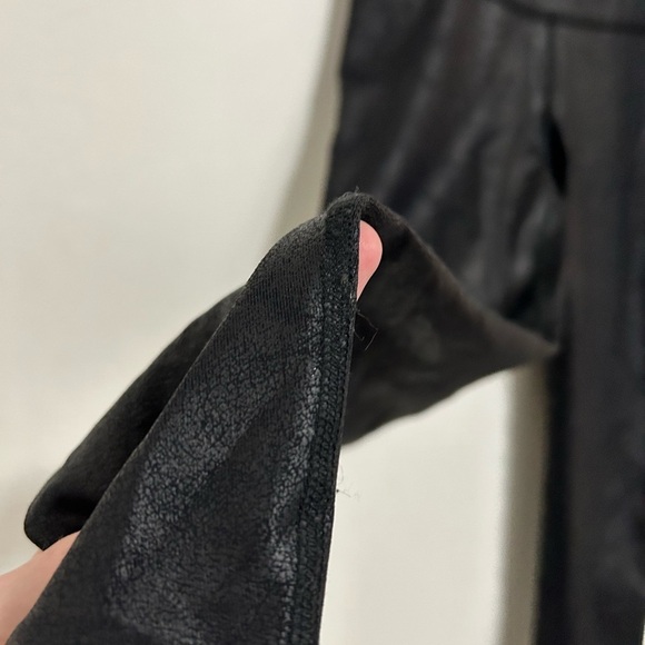 Beyond yoga faux leather like skinny leggings size xl - Picture 5 of 6